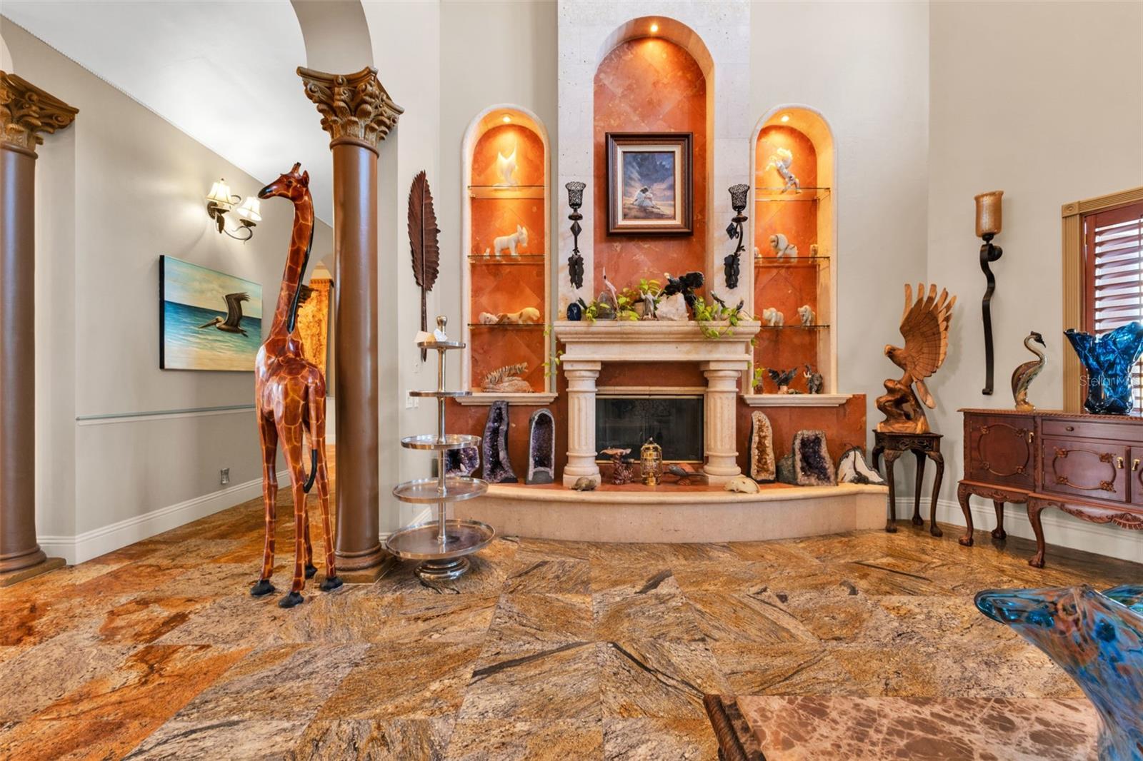 Listing photo id 12 for 15196 Lyneburg Avenue