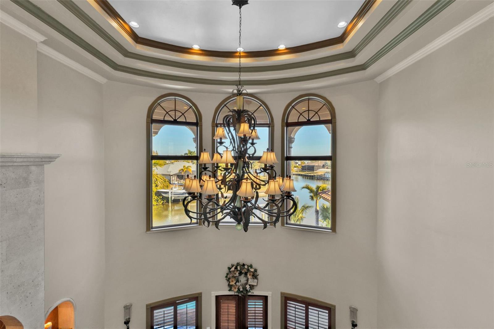 Listing photo id 59 for 15196 Lyneburg Avenue