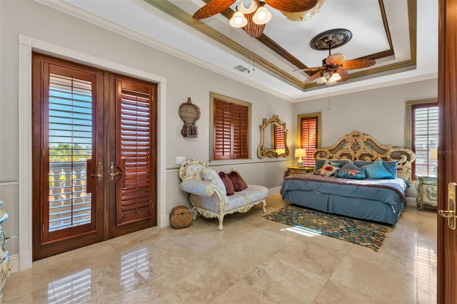 Listing photo id 62 for 15196 Lyneburg Avenue