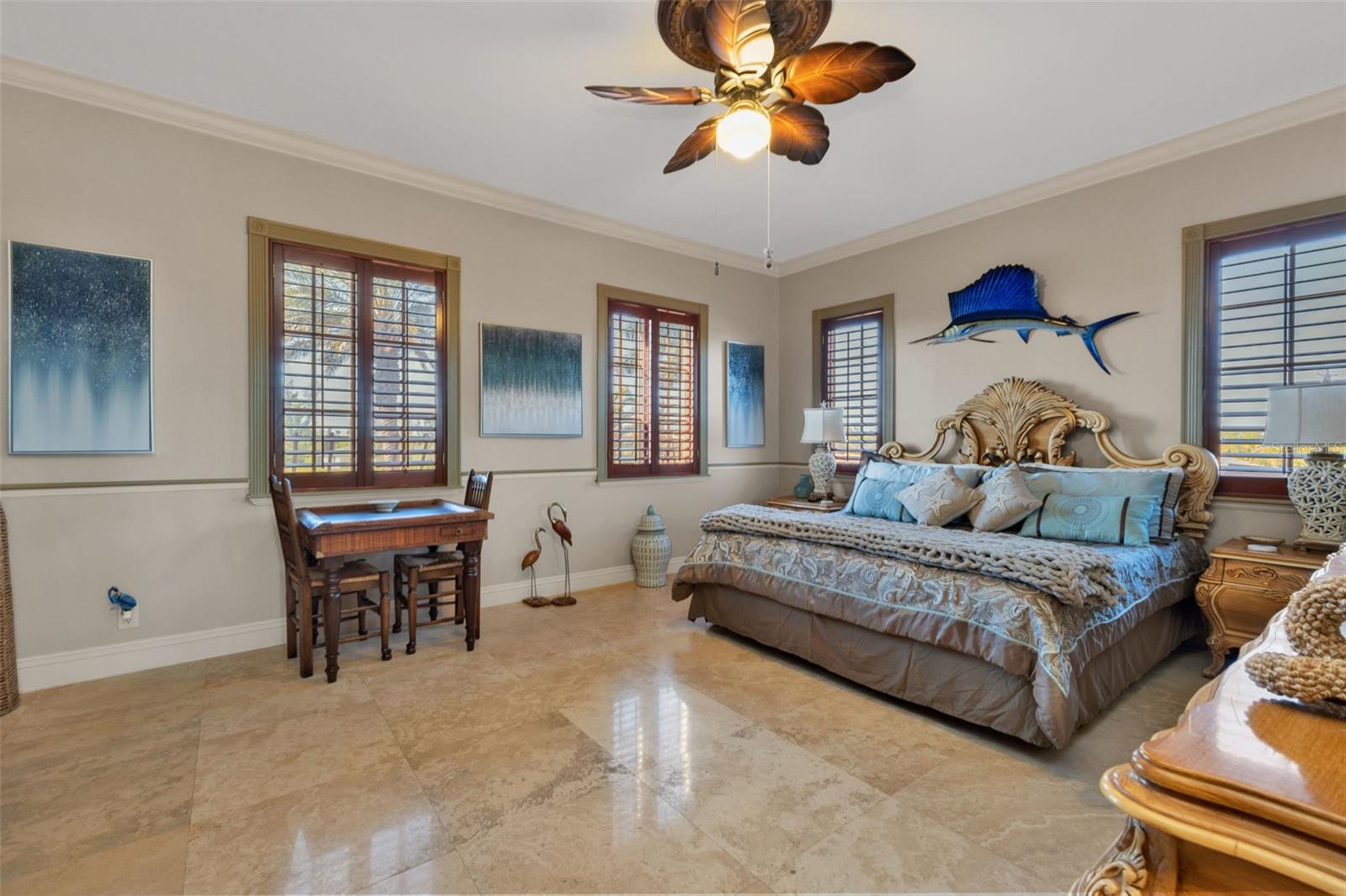 Listing photo id 68 for 15196 Lyneburg Avenue