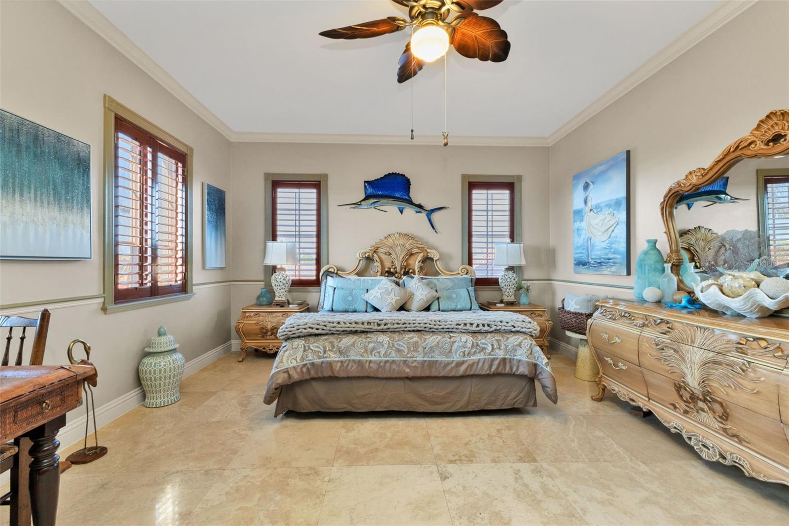 Listing photo id 69 for 15196 Lyneburg Avenue