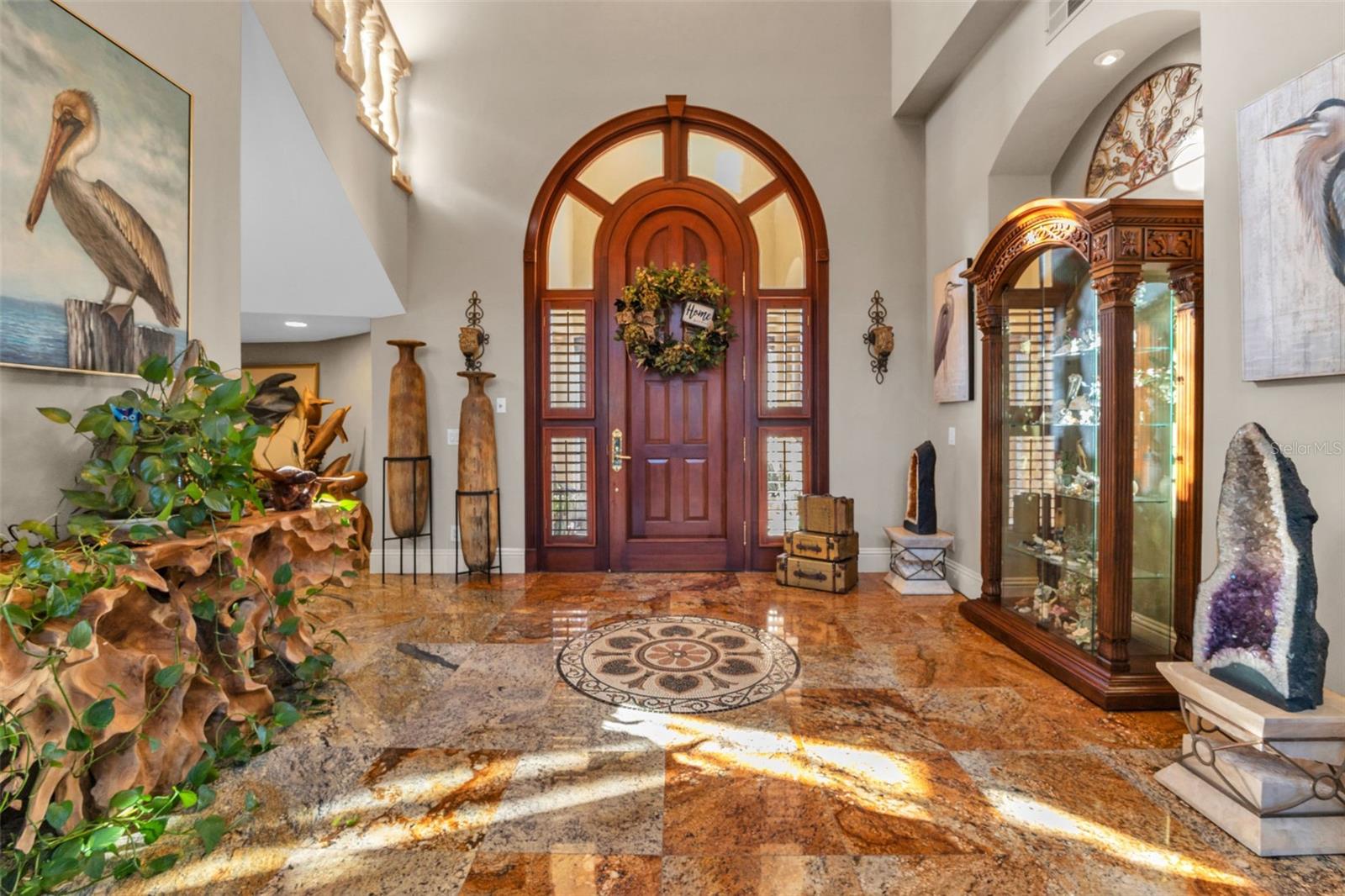 Listing photo id 6 for 15196 Lyneburg Avenue