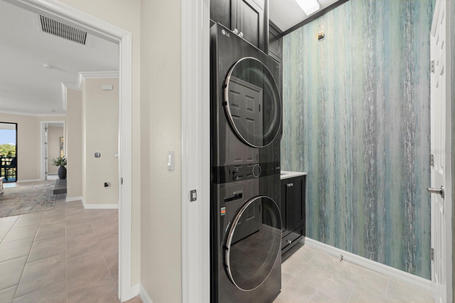 Image 41 of 72 For 10812 Tarflower Drive 201