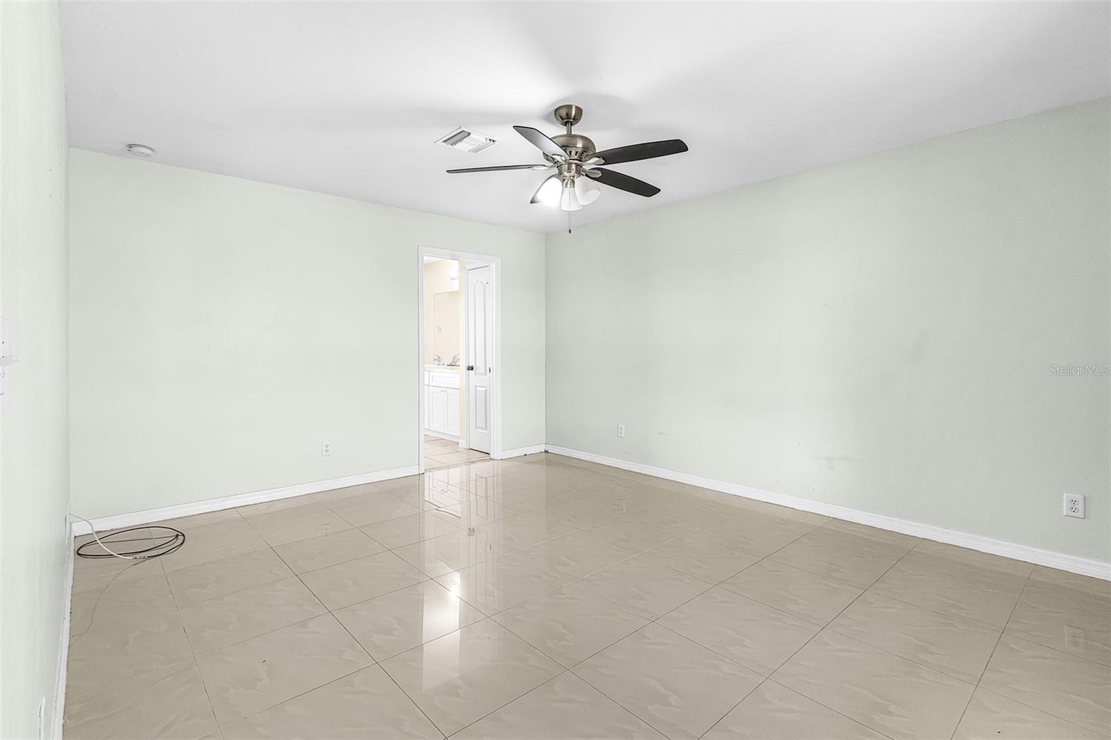 Image 21 of 36 For 3809 17th Avenue