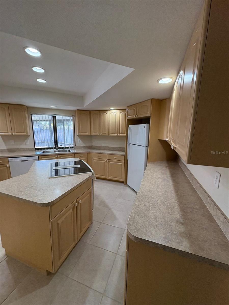 Image 14 of 54 For 20313 Navajo Lane