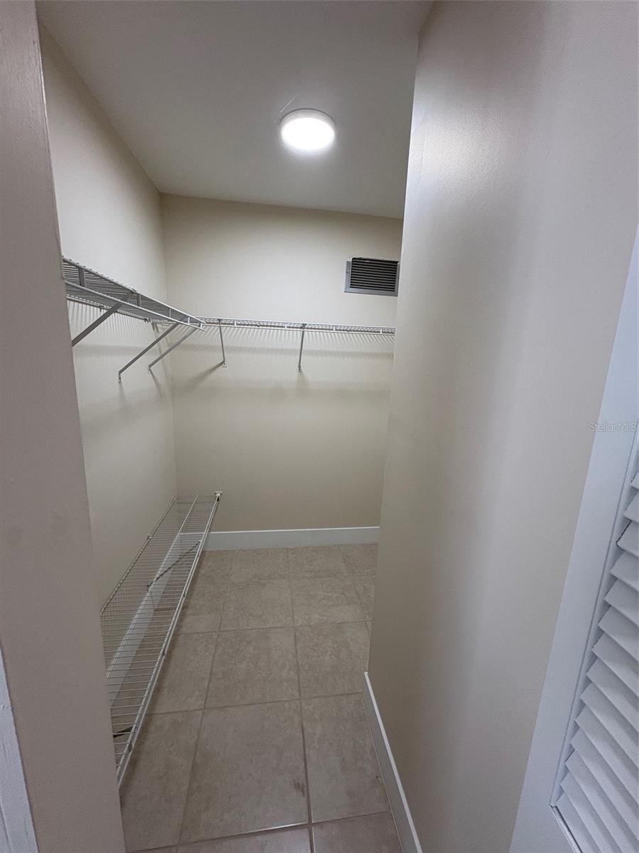 Image 20 of 54 For 20313 Navajo Lane