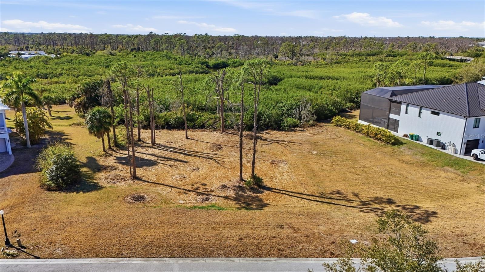 Image 4 of 9 For 8041 Weyers Court