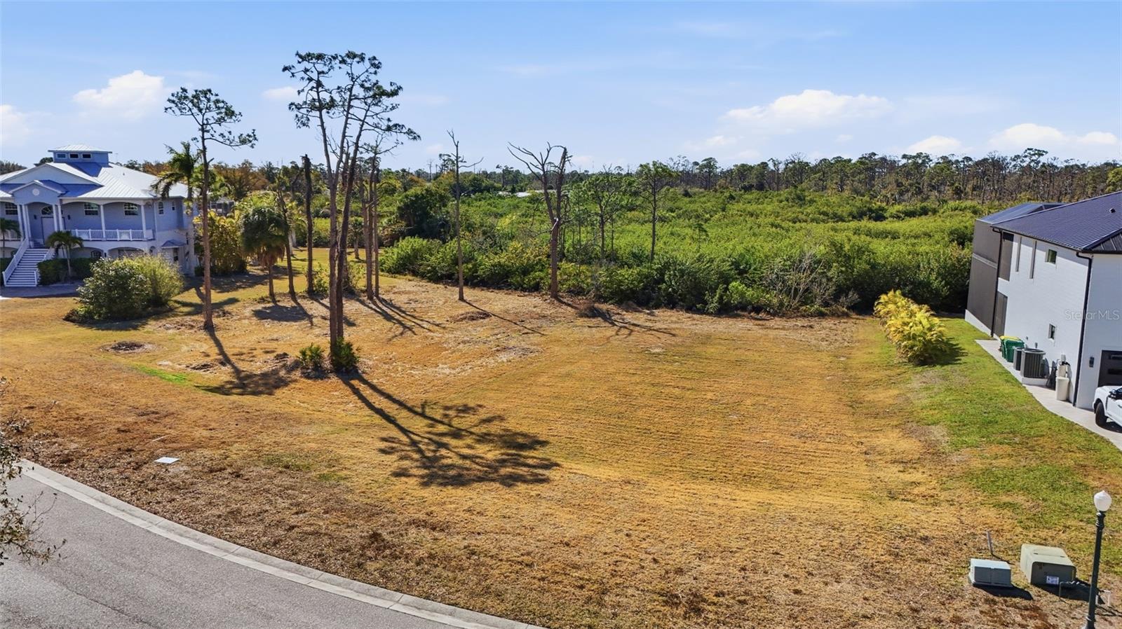 Image 5 of 9 For 8041 Weyers Court