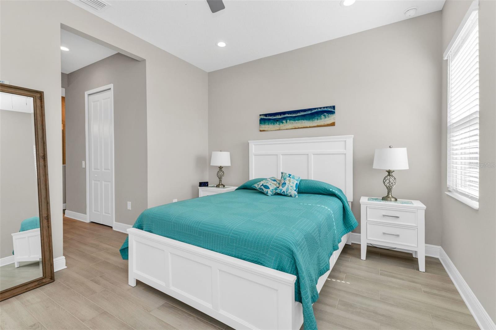 Image 14 of 40 For 24744 Buckingham Way