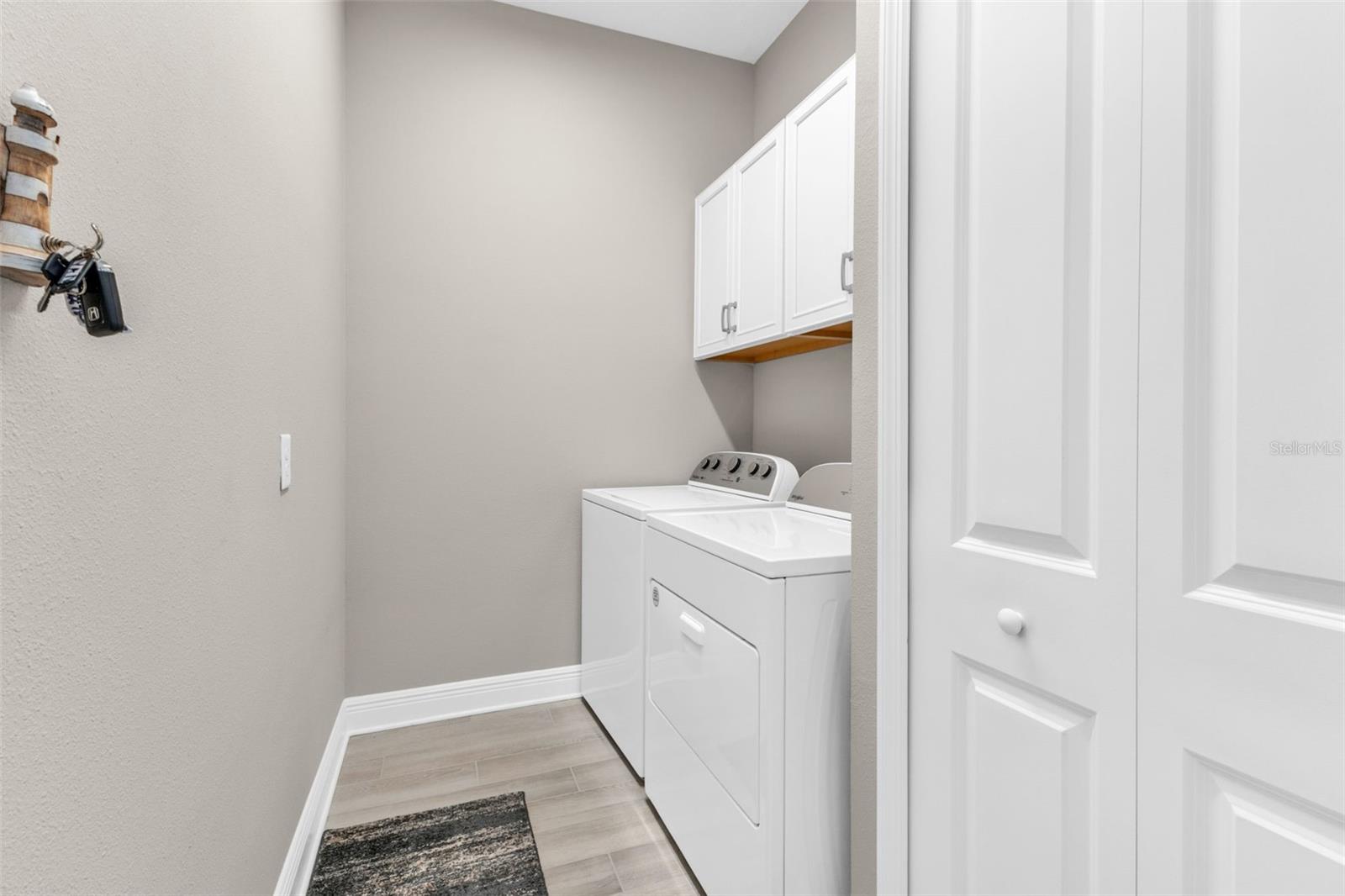 Image 19 of 40 For 24744 Buckingham Way