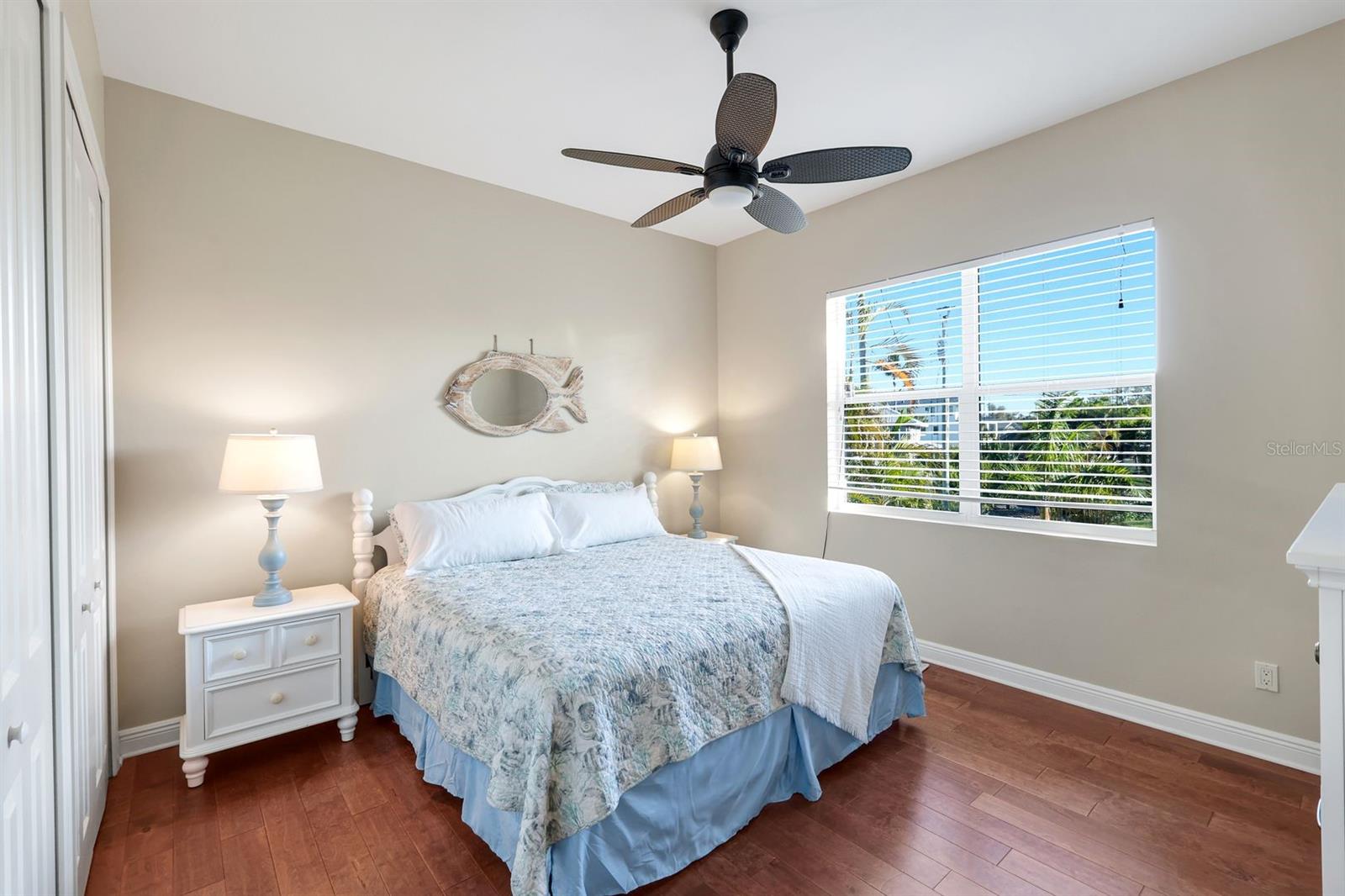 Image 22 of 46 For 231 Sterling Avenue