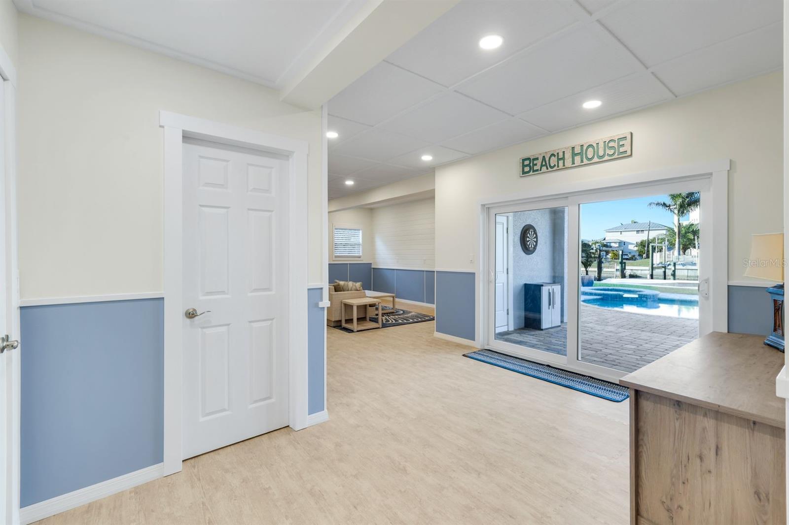 Image 27 of 46 For 231 Sterling Avenue