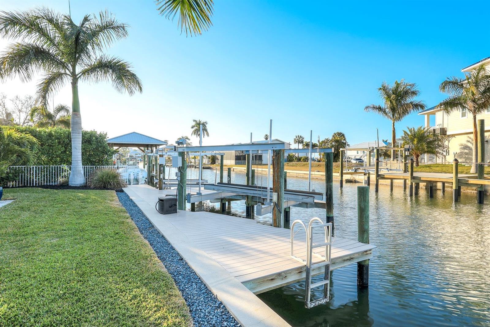 Image 40 of 46 For 231 Sterling Avenue