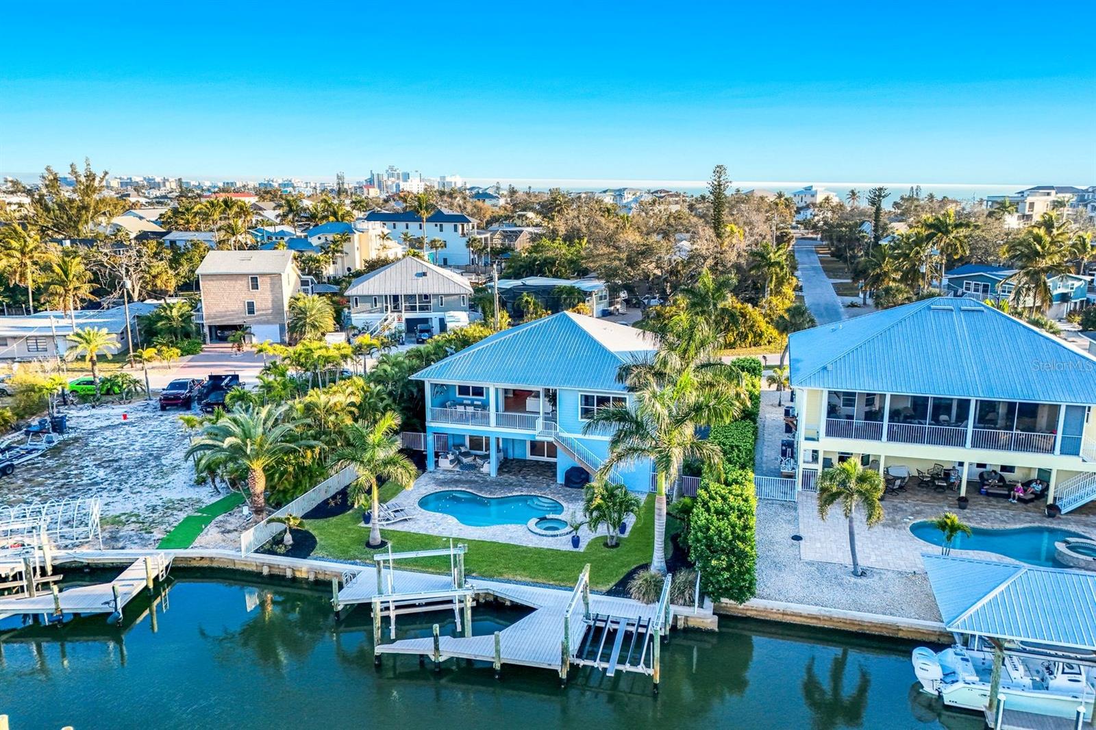 Image 42 of 46 For 231 Sterling Avenue