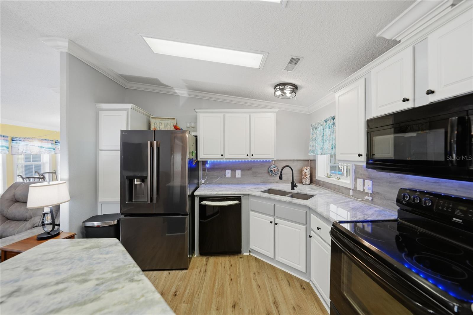 Image 13 of 32 For 10100 Burnt Store Road 63