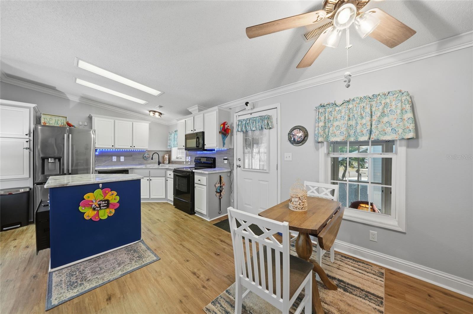 Image 14 of 32 For 10100 Burnt Store Road 63