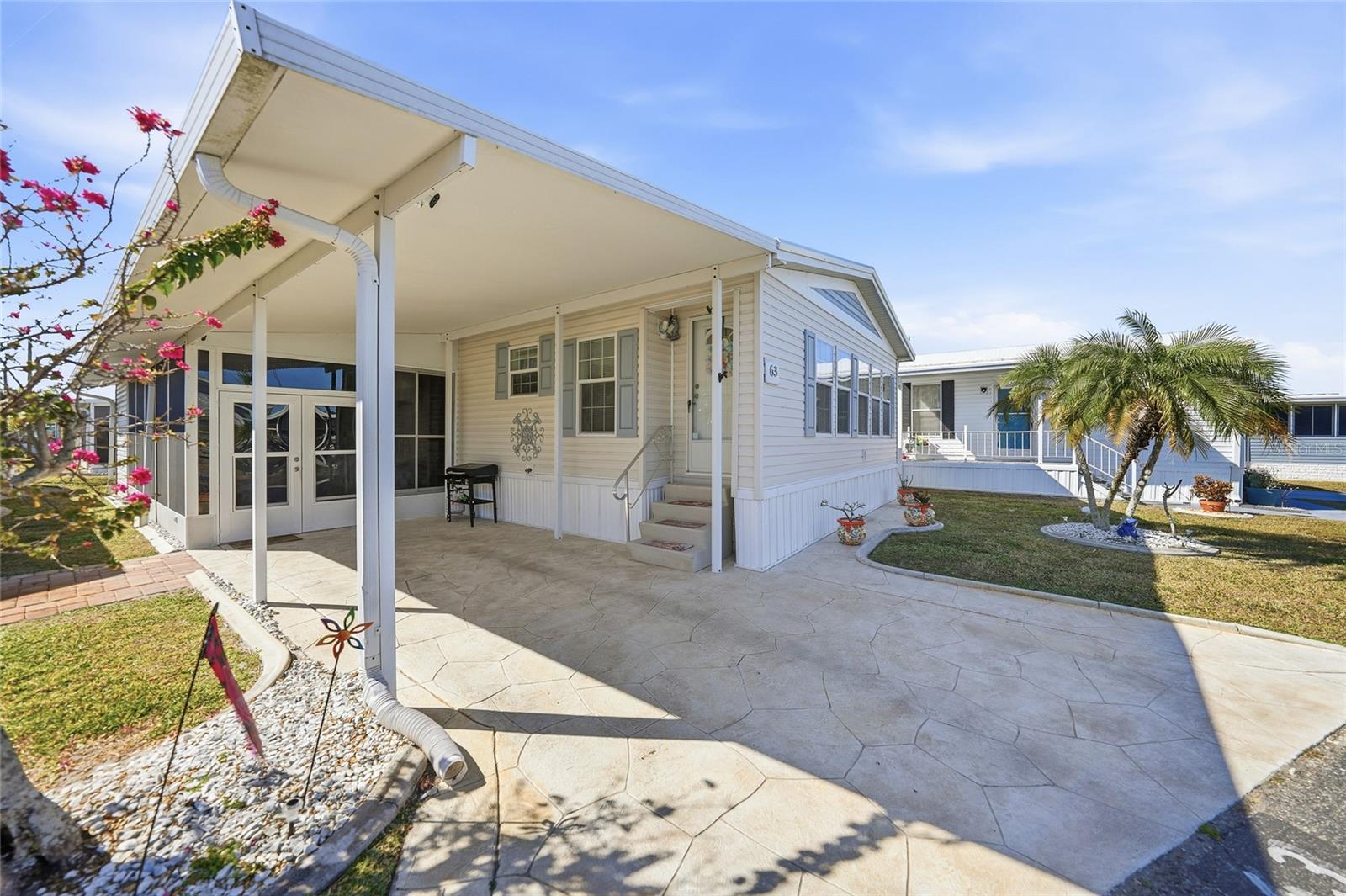 Image 2 of 32 For 10100 Burnt Store Road 63