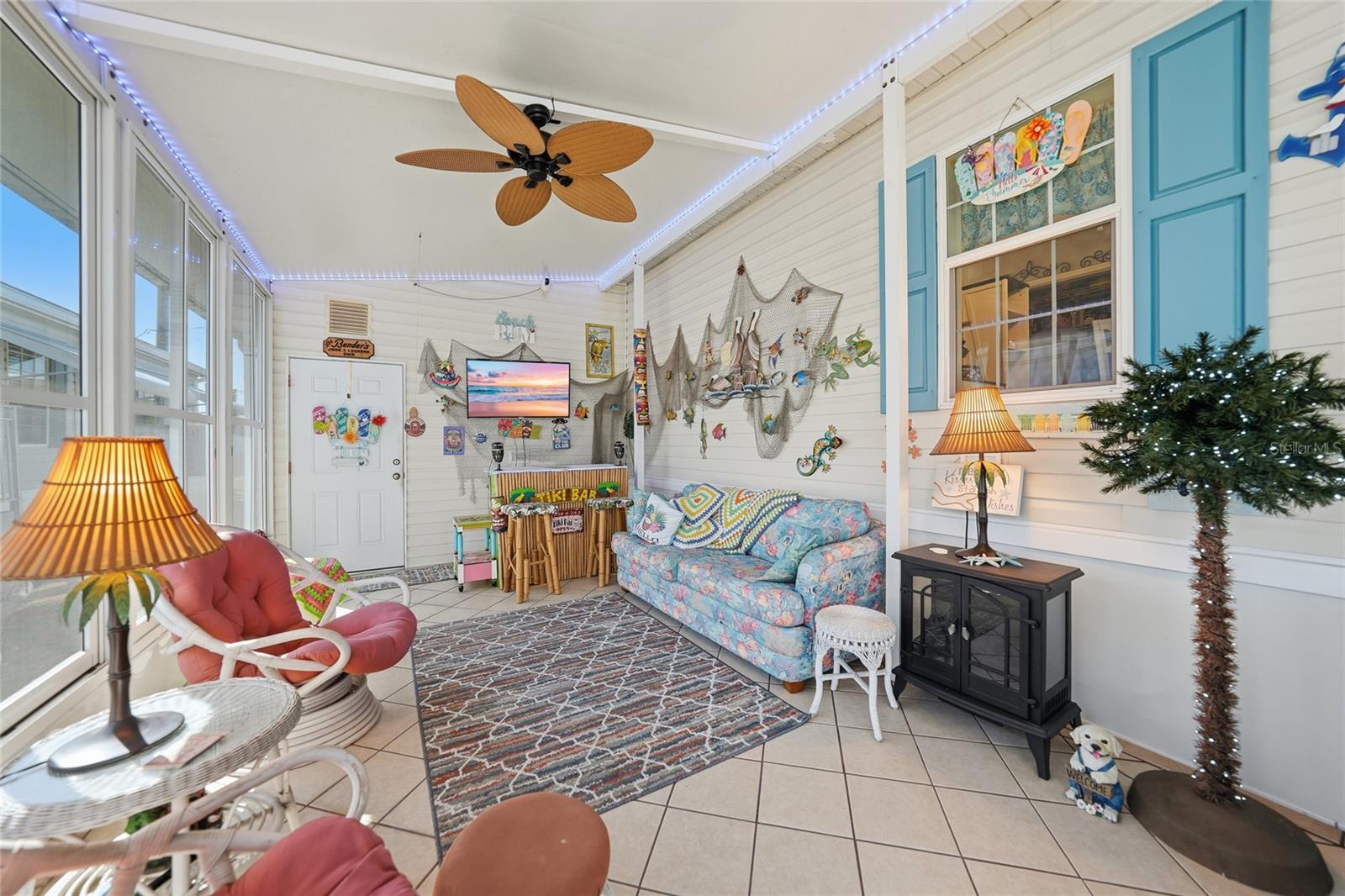 Image 27 of 32 For 10100 Burnt Store Road 63