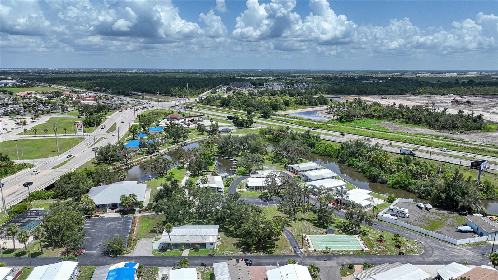 Image 30 of 32 For 10100 Burnt Store Road 63