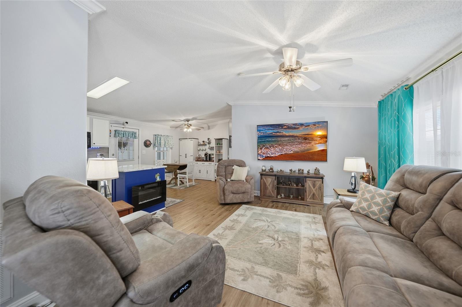 Image 9 of 32 For 10100 Burnt Store Road 63