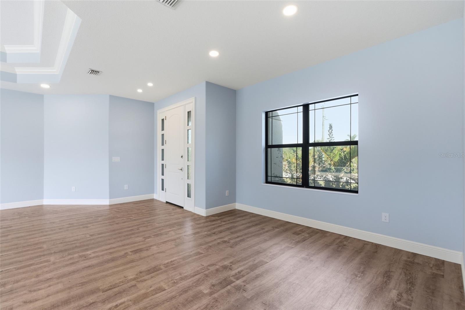 Image 6 of 41 For 14361 Fort Myers Avenue