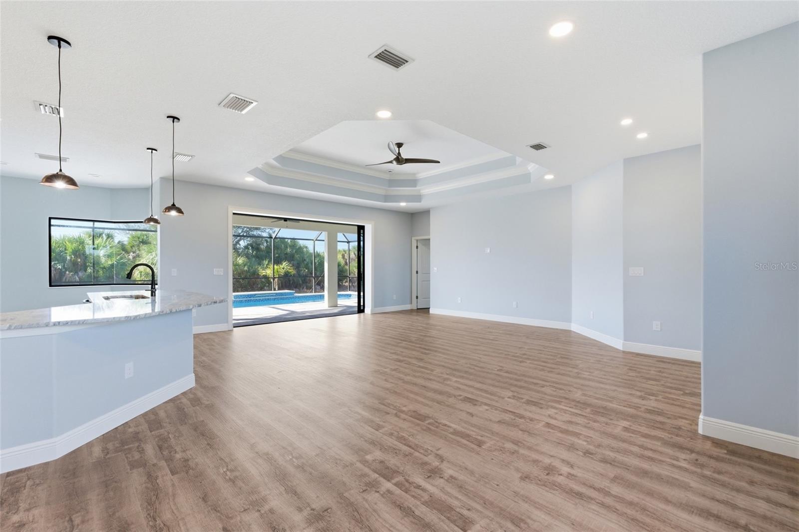 Image 7 of 41 For 14361 Fort Myers Avenue