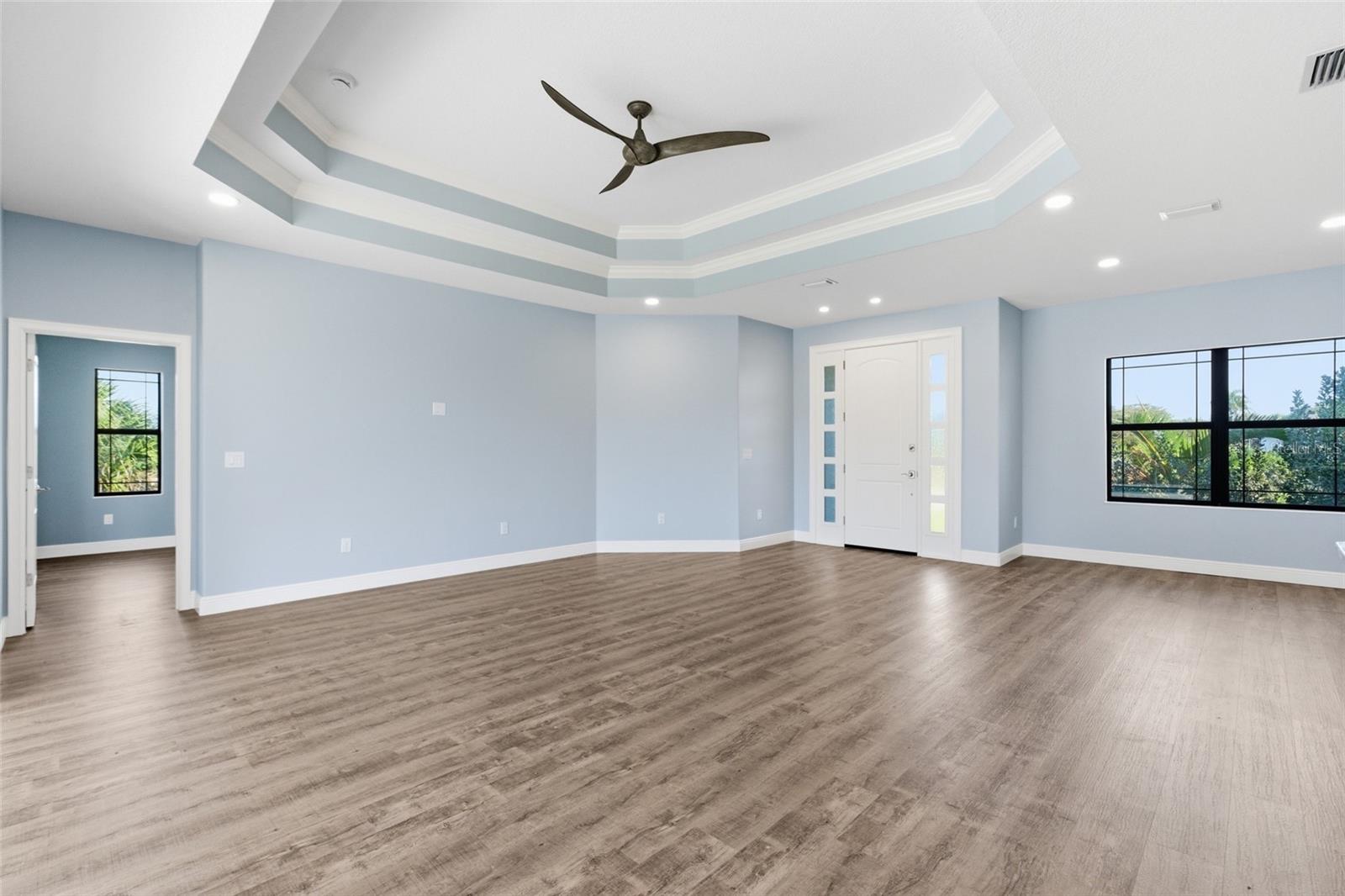 Image 9 of 41 For 14361 Fort Myers Avenue