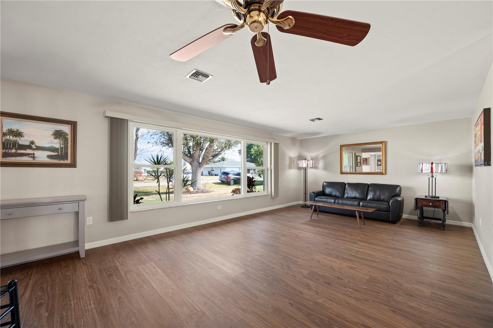 Image 10 of 60 For 3001 Vasco Street