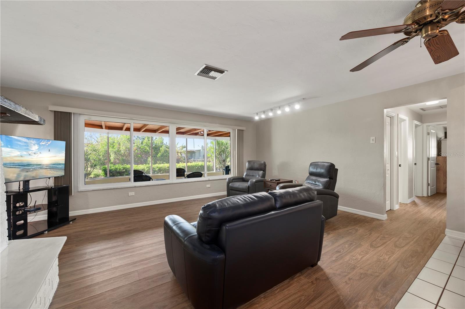 Image 19 of 60 For 3001 Vasco Street