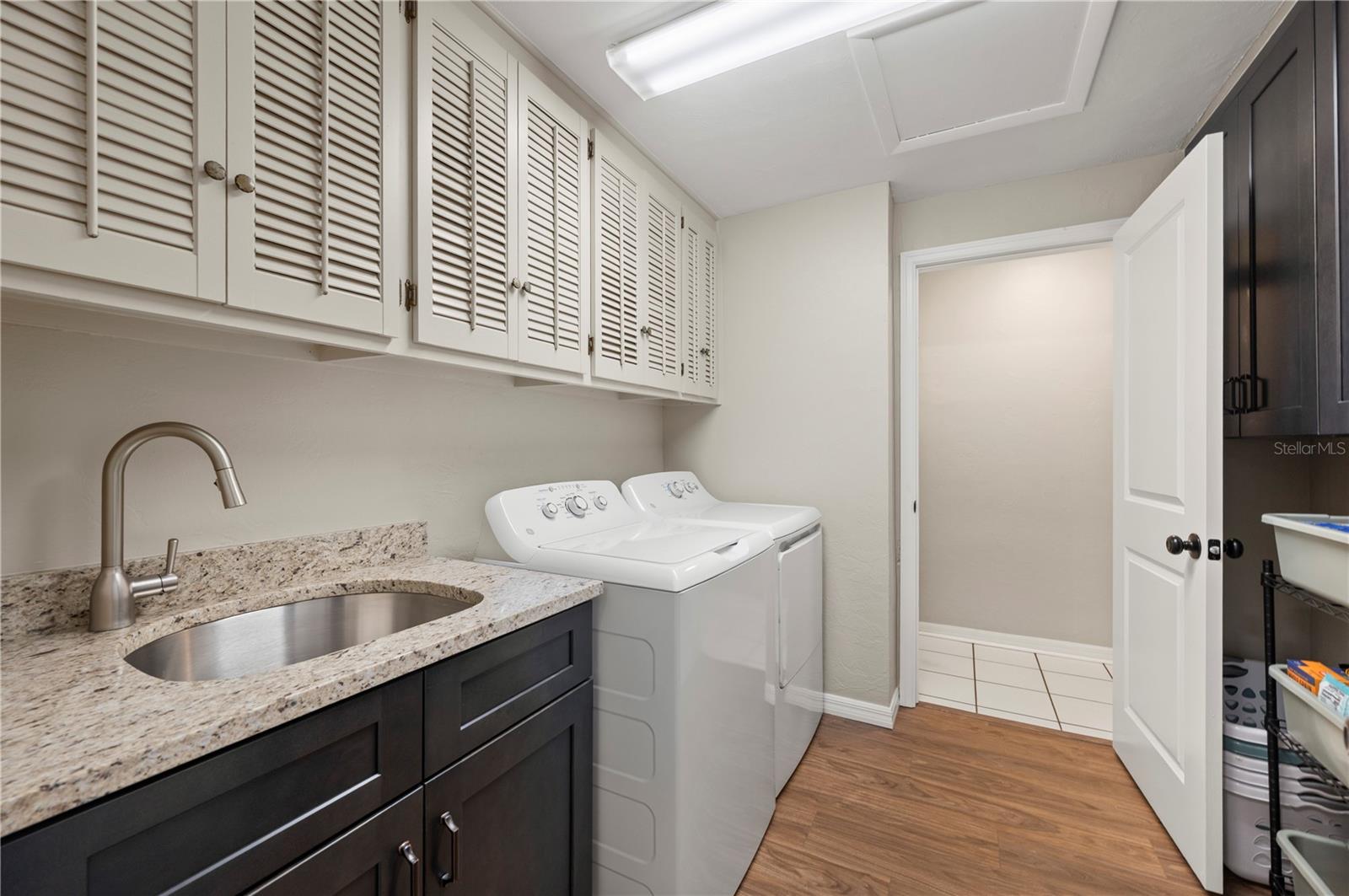 Image 37 of 60 For 3001 Vasco Street