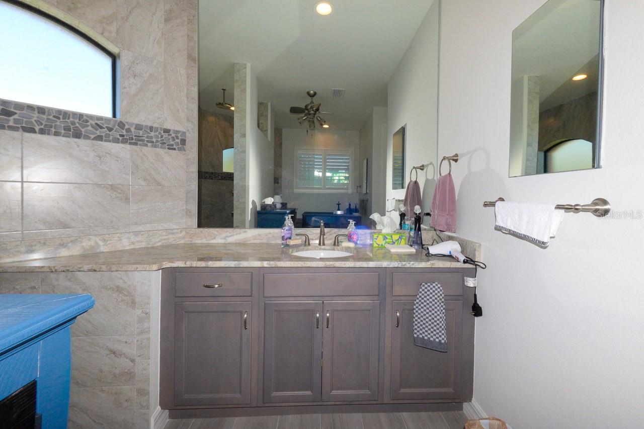 Image 17 of 34 For 25364 Saint Helena Lane