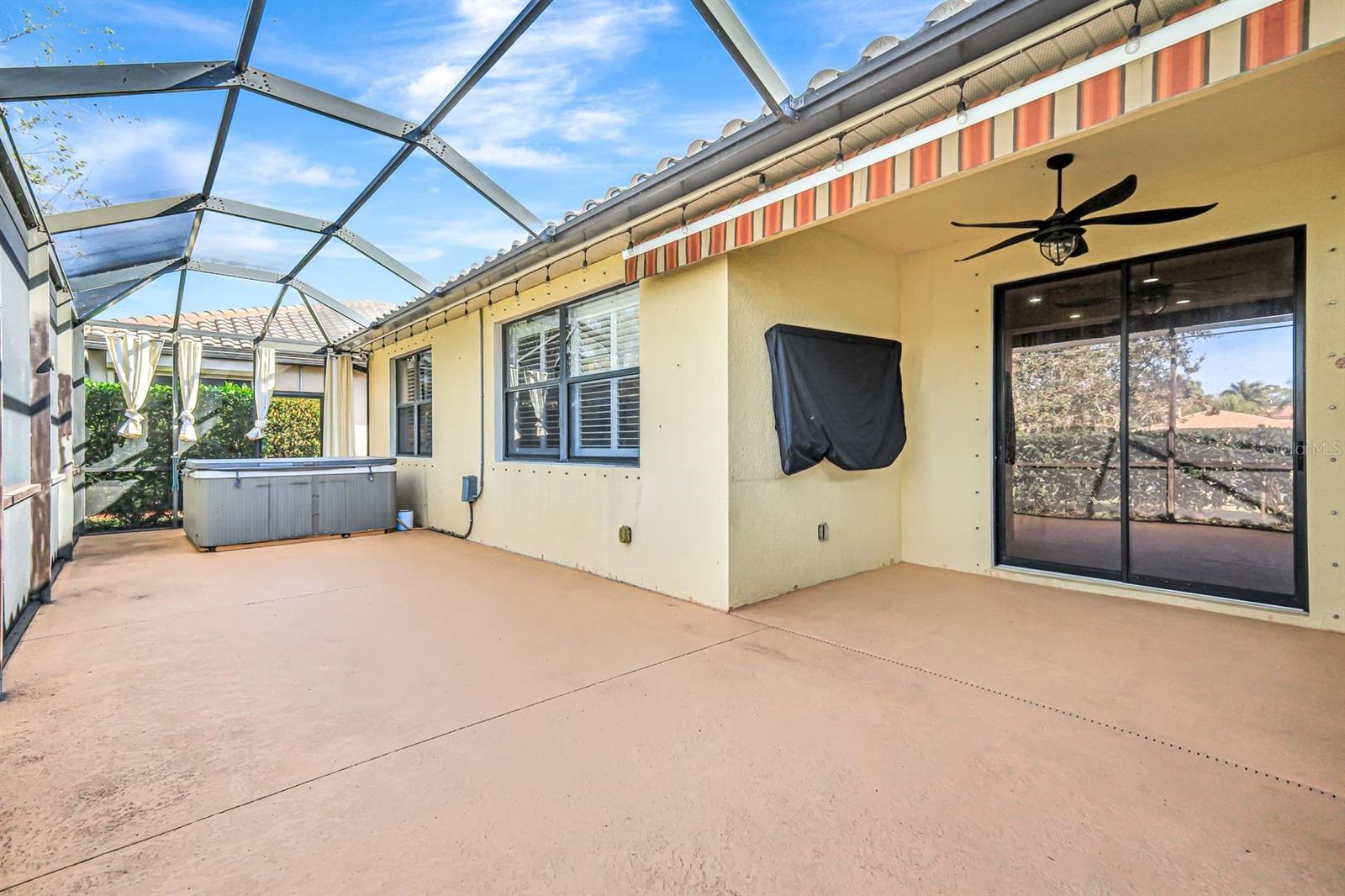 Image 17 of 26 For 11304 Reflection Isles Boulevard