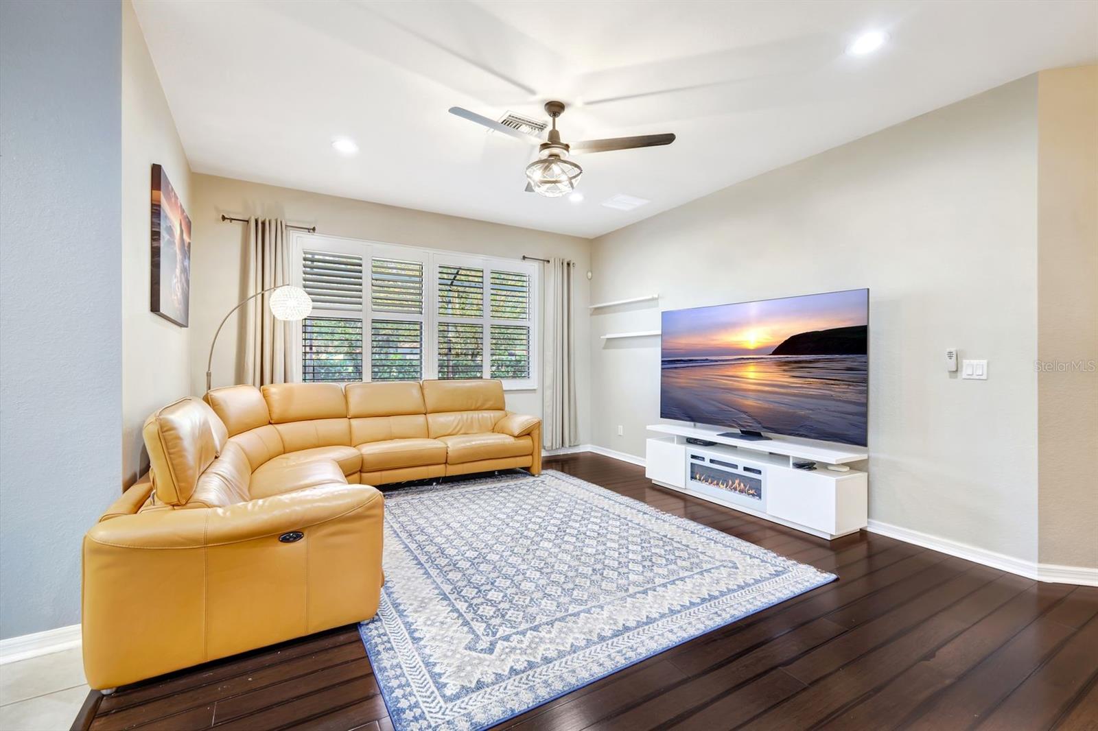 Image 5 of 26 For 11304 Reflection Isles Boulevard