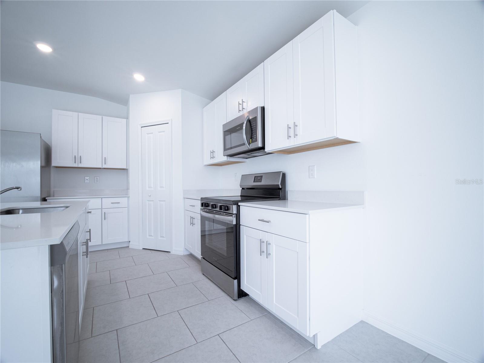 Image 3 of 16 For 2813 10th Street Sw