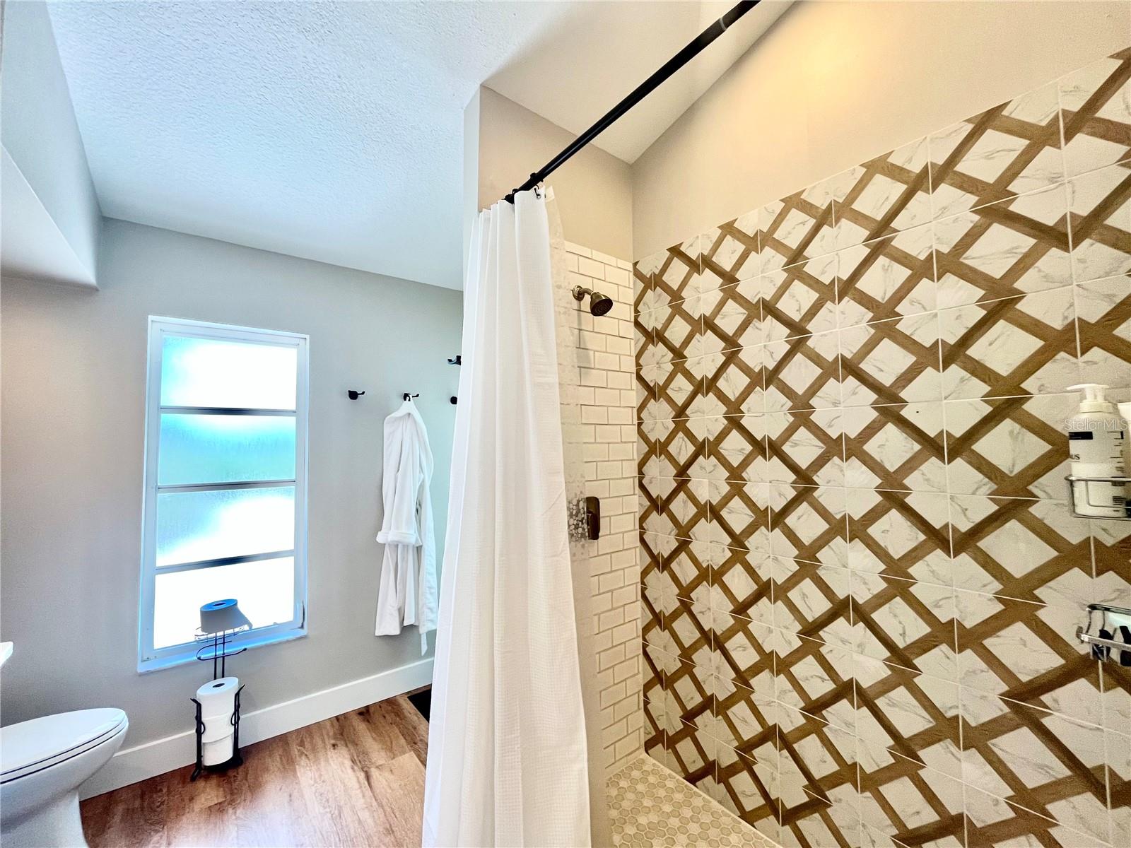 Image 27 of 61 For 6000 Key Largo Circle