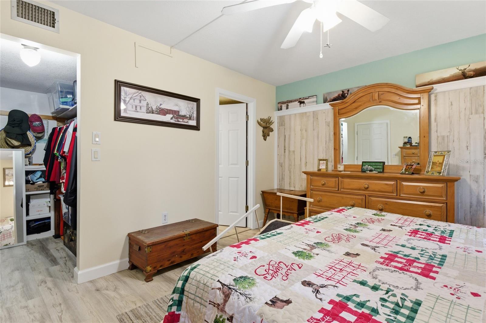 Image 25 of 42 For 6699 San Casa Drive T1