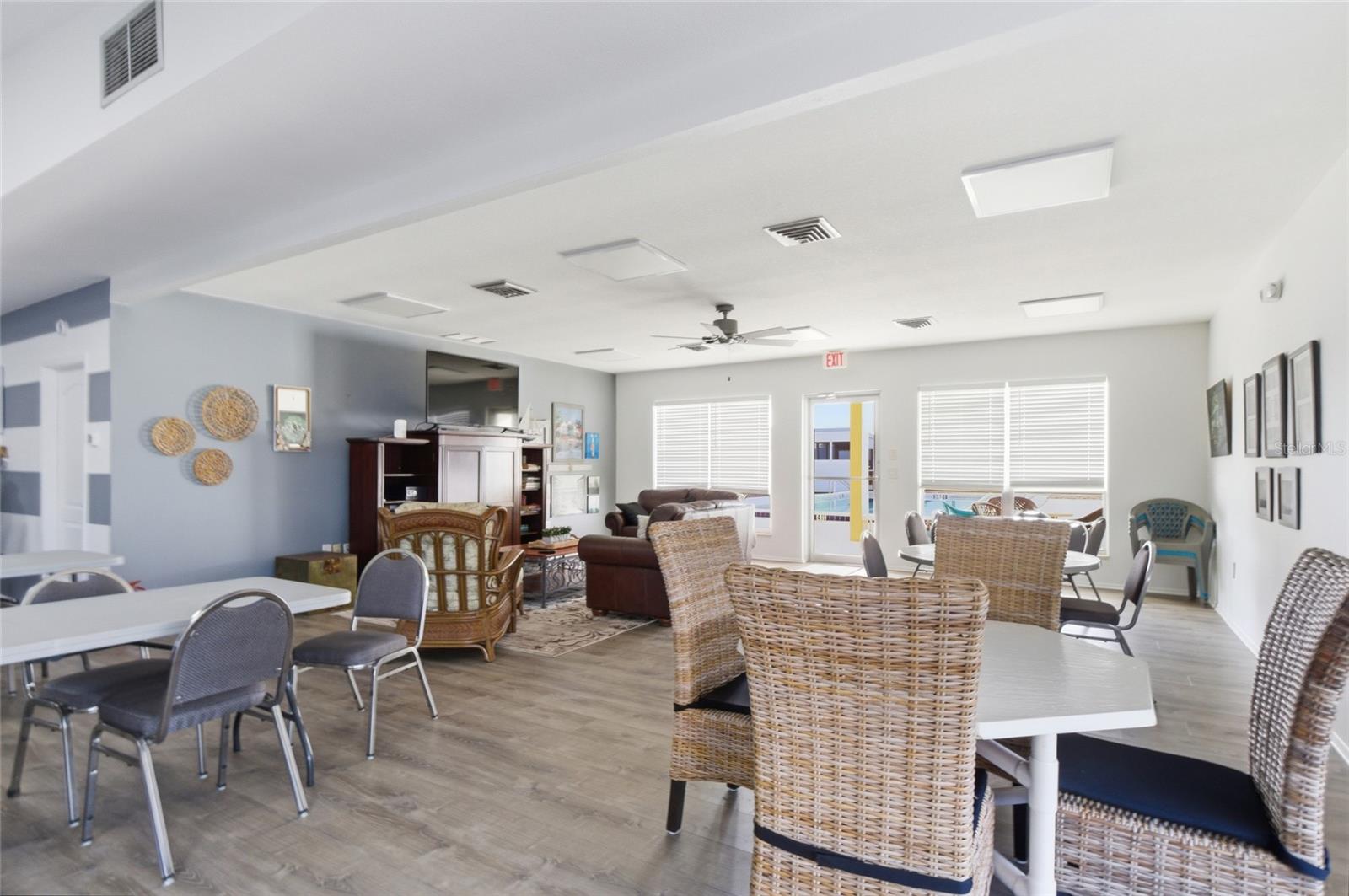 Image 36 of 42 For 6699 San Casa Drive T1