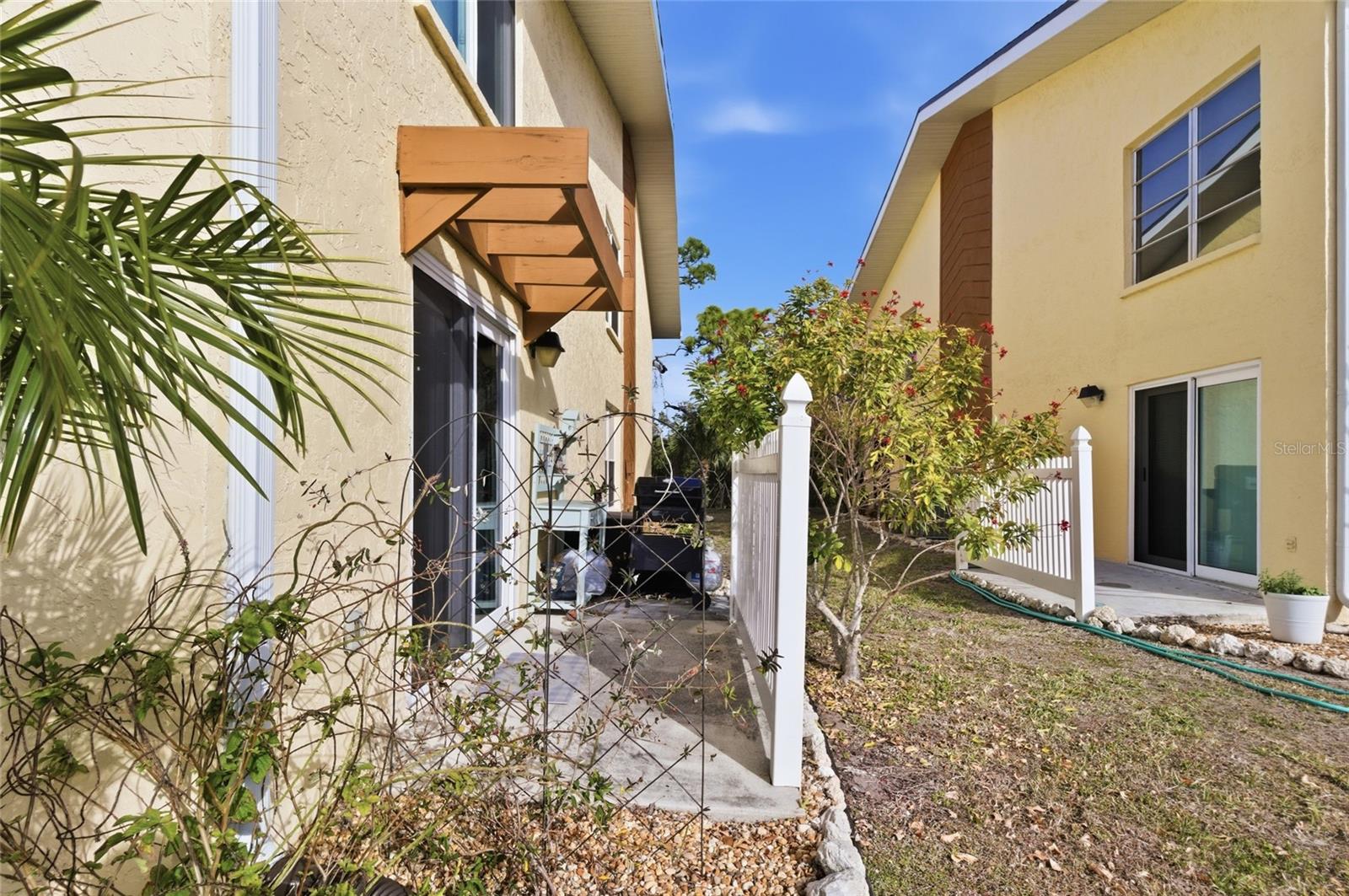 Image 6 of 42 For 6699 San Casa Drive T1