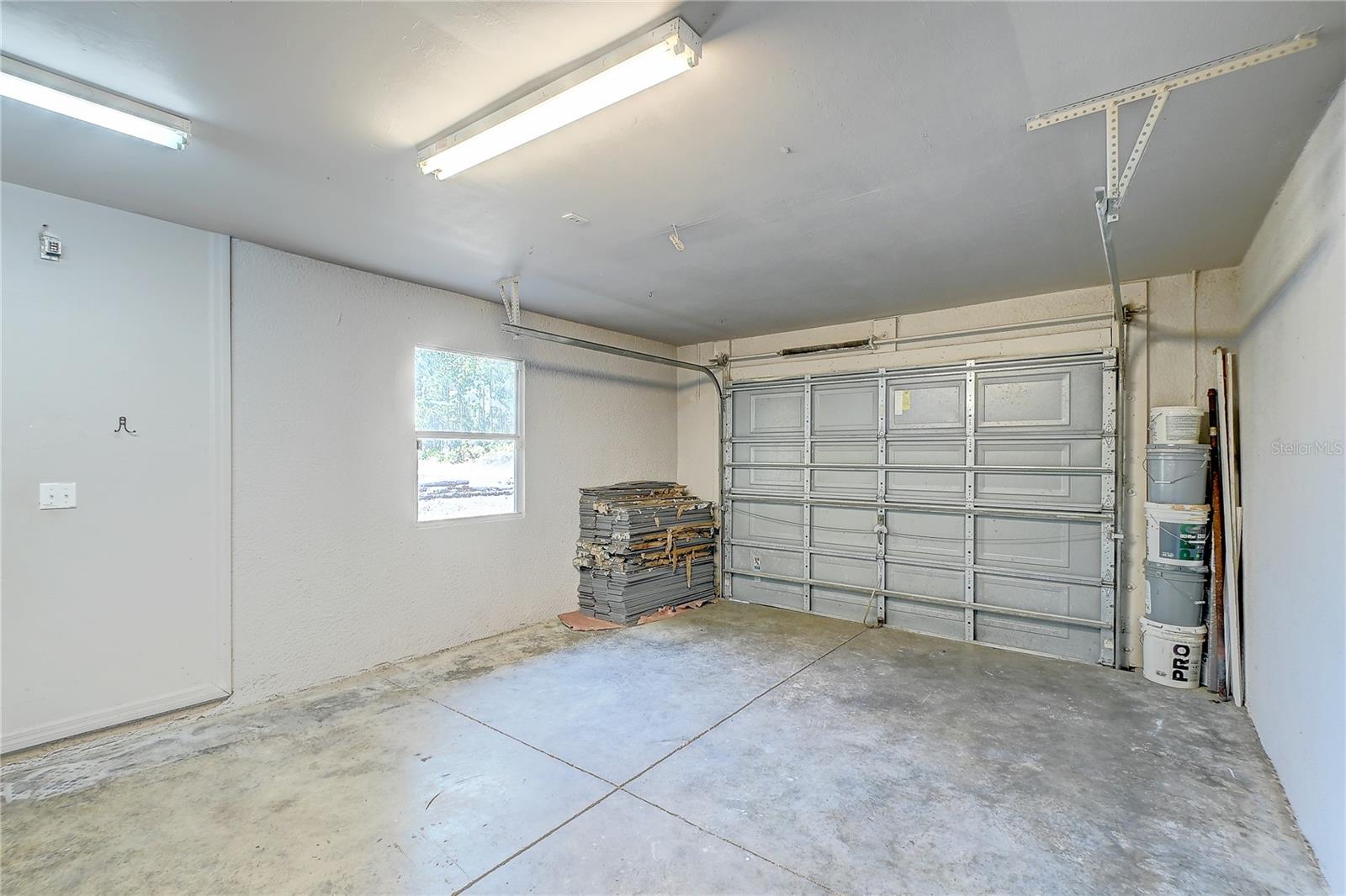 Image 24 of 26 For 1090 Jaguar Boulevard