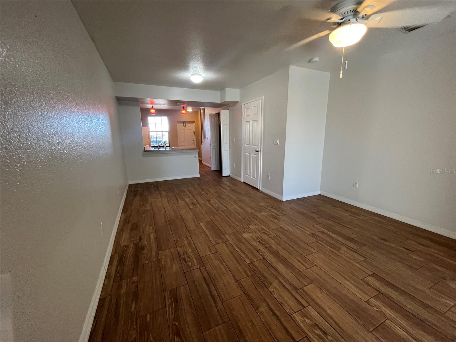 Image 7 of 21 For 26366 Nadir Road 201