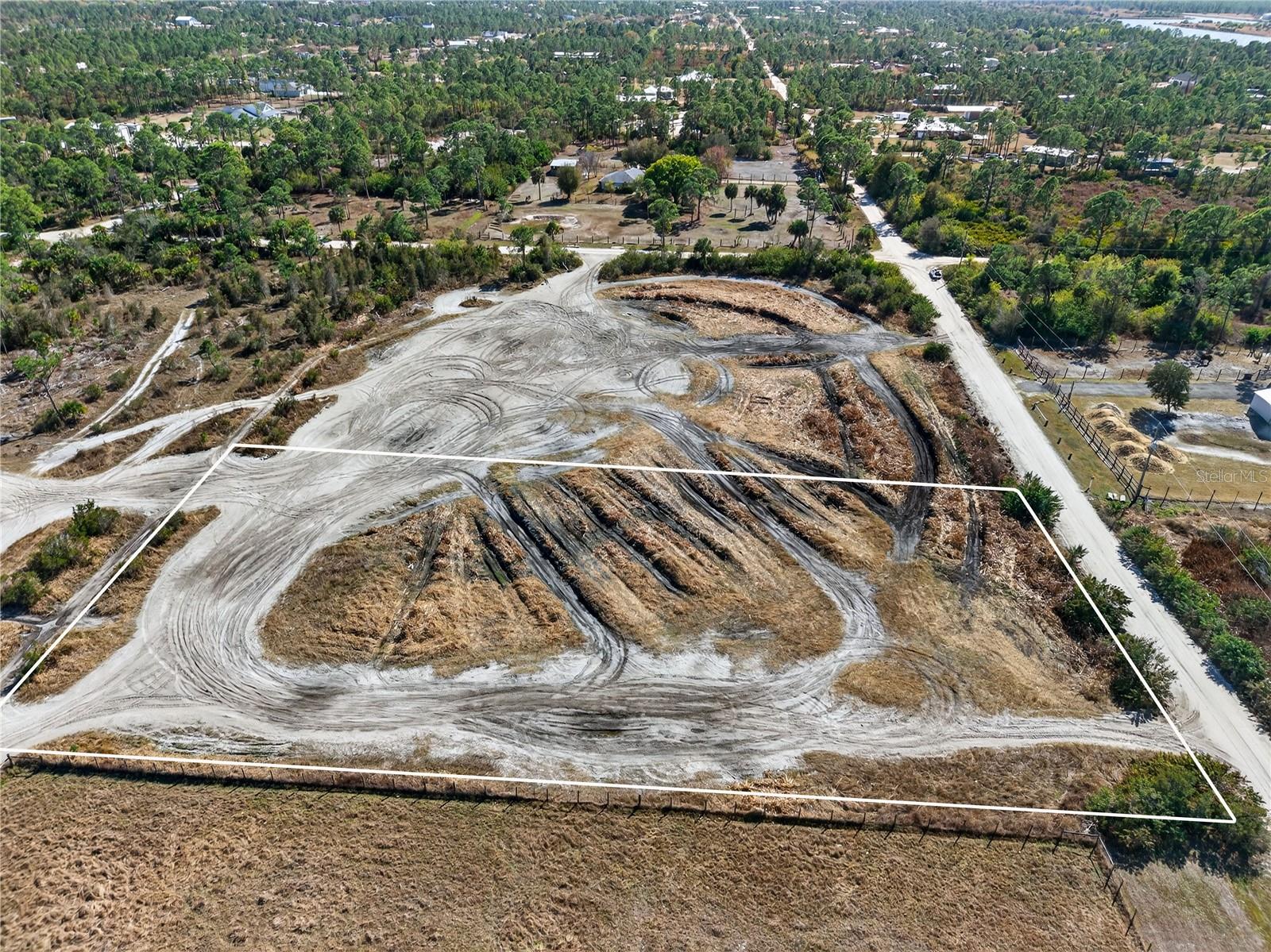 Image 3 of 6 For 7492 Swiss Boulevard