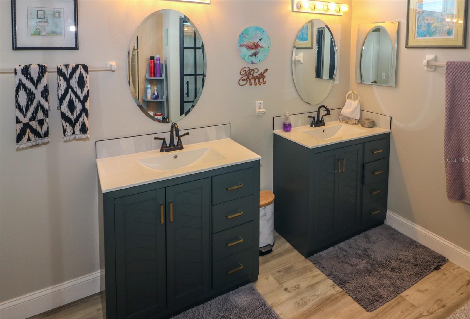 Image 41 of 59 For 27110 Jones Loop Rd Road 214