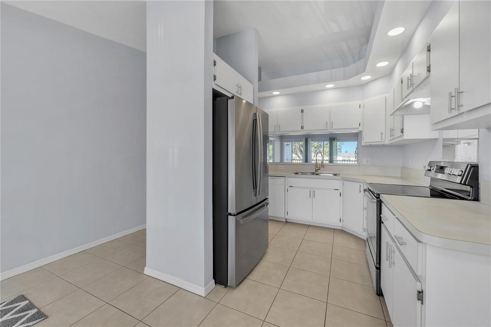 Image 12 of 38 For 11644 Egret Circle 1307