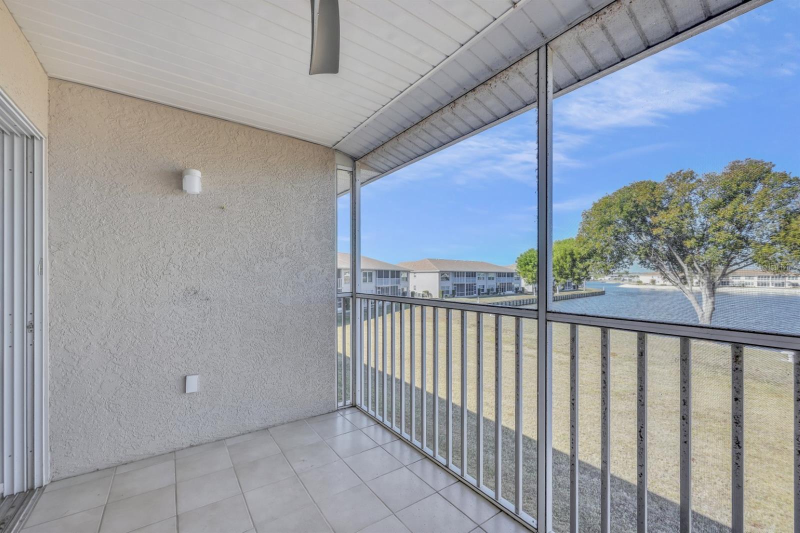 Image 3 of 38 For 11644 Egret Circle 1307