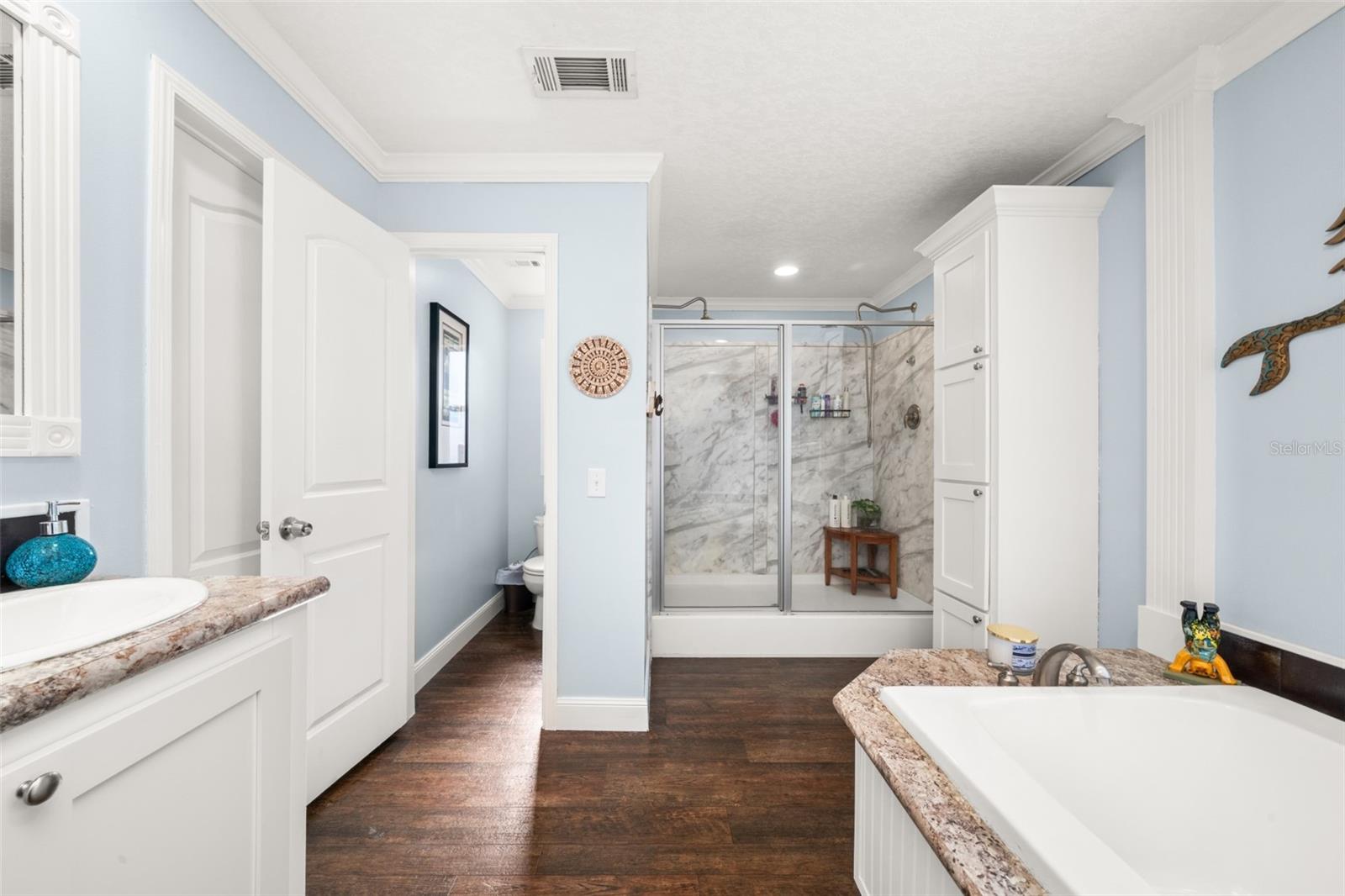 Image 14 of 39 For 15405 Old Parker Island Road