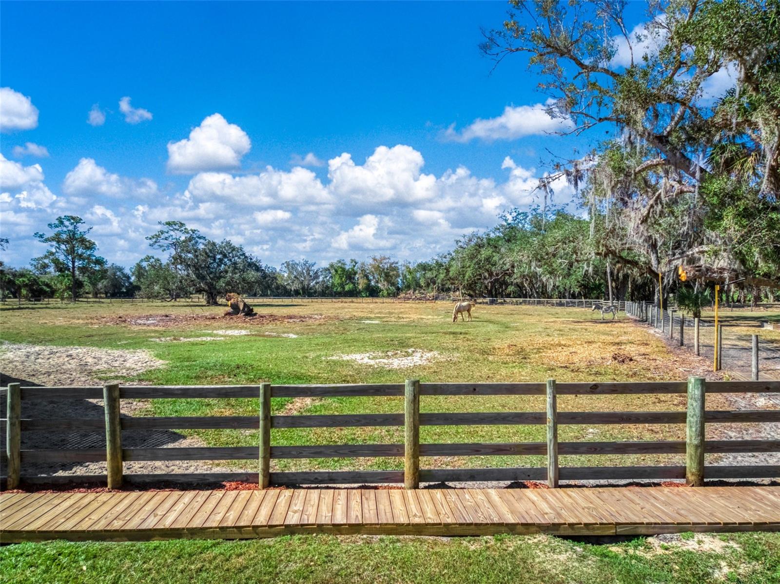 Image 26 of 39 For 15405 Old Parker Island Road