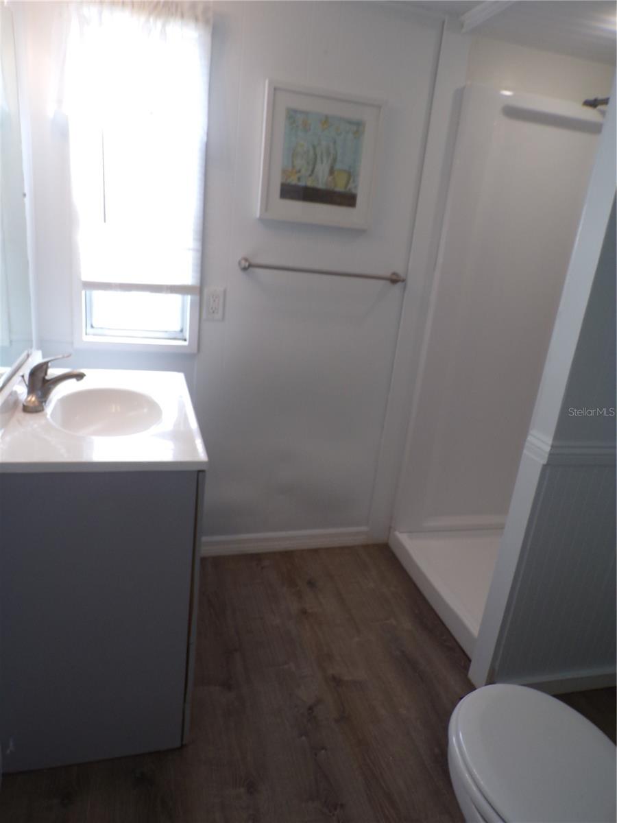 Image 15 of 29 For 3410 Bayside Parkway