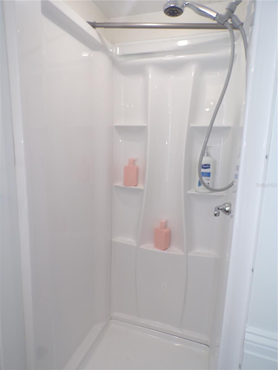 Image 16 of 29 For 3410 Bayside Parkway