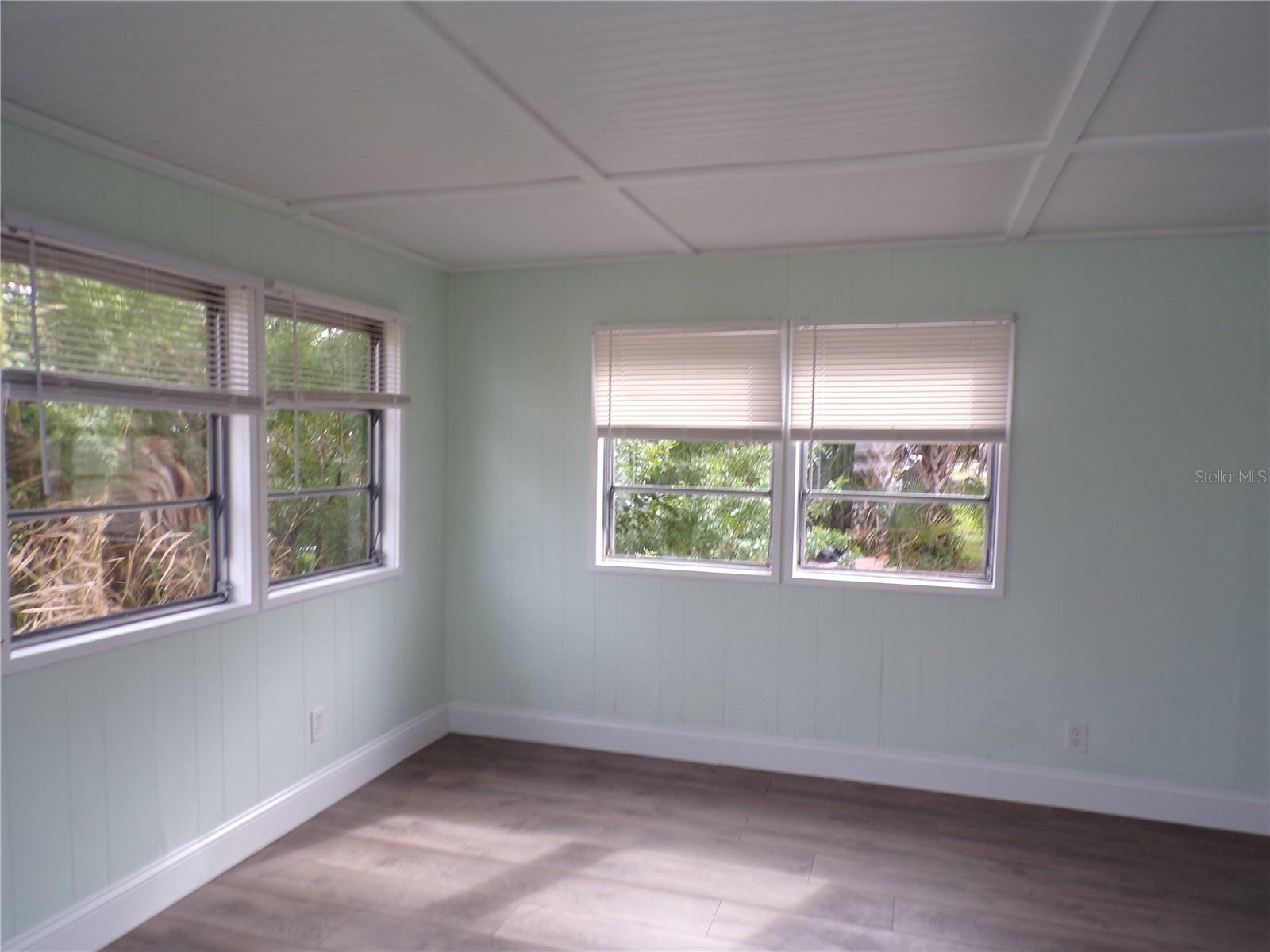 Image 5 of 29 For 3410 Bayside Parkway