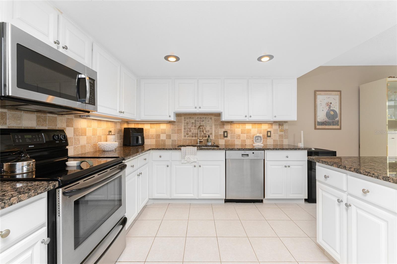 Image 15 of 51 For 3265 Sugarloaf Key Road 43b